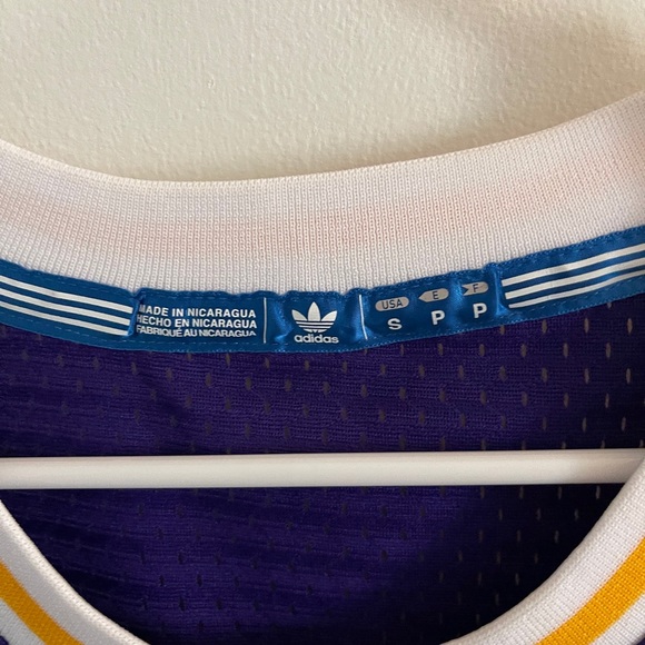 Magic Johnson Lakers Jersey - Picture 2 of 4